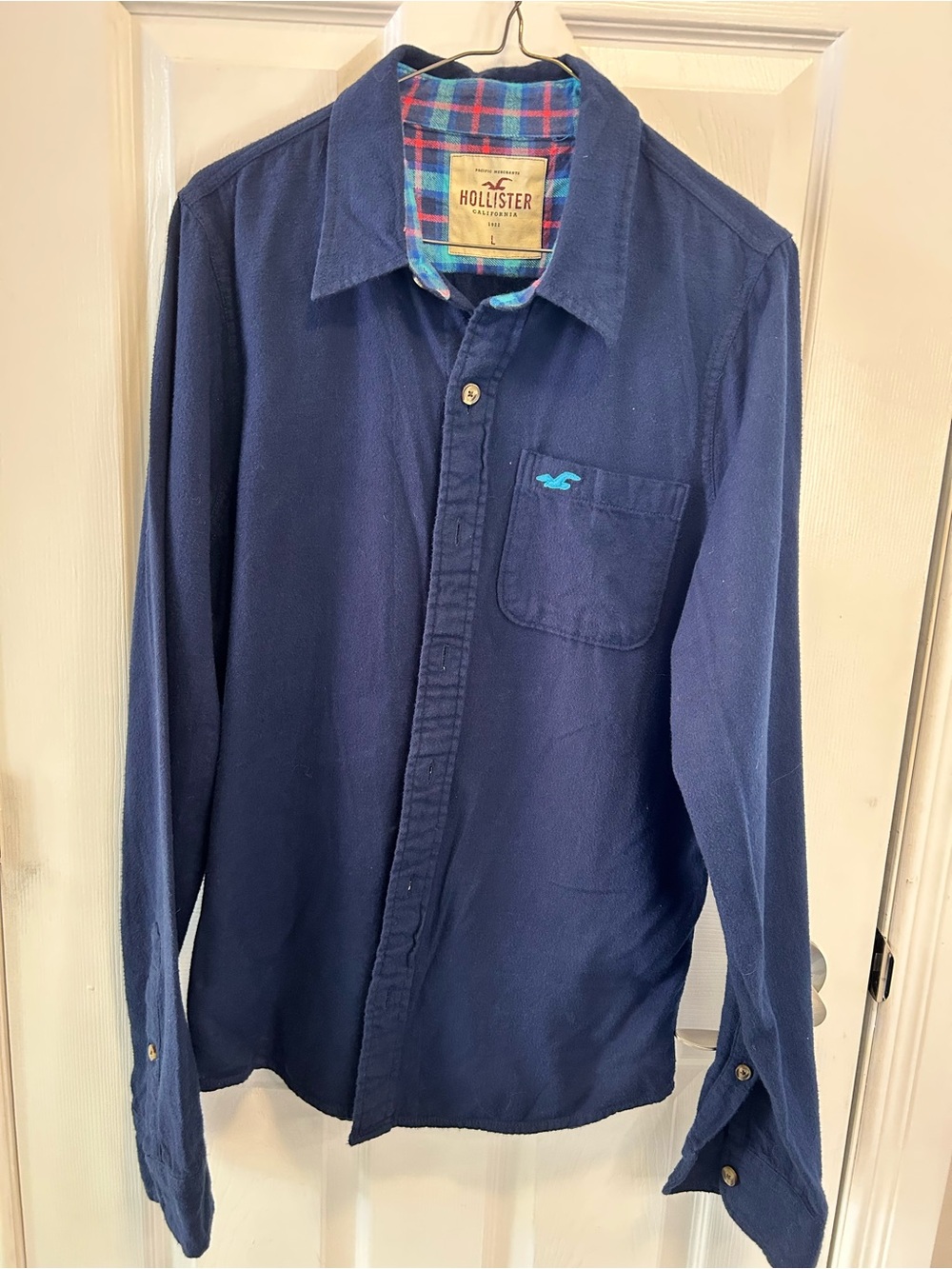 Hollister Men’s Vintage Navy Blue Long-Sleeve Flannel Shirt with Chest Pocket